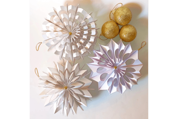 3D SVG Snowflakes: A Christmas Design Asset Review